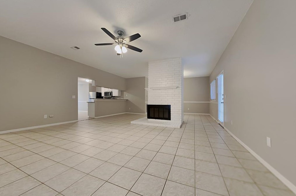 46 Rockridge Dr, Spring, TX 77381-4336