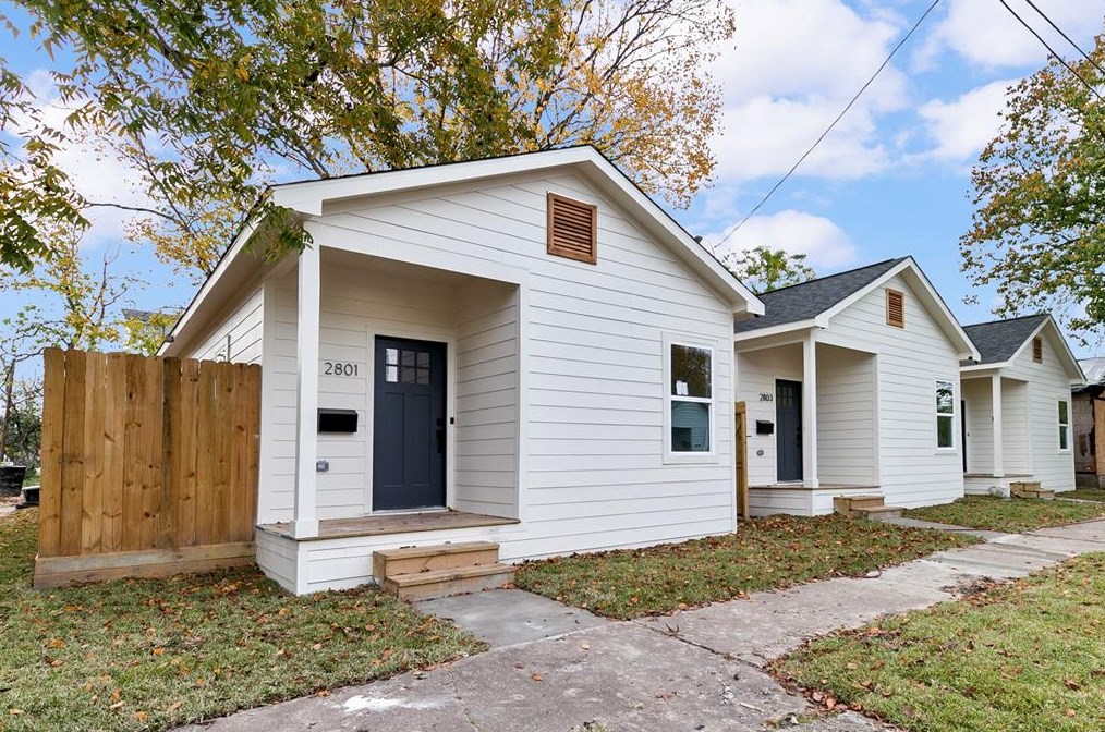 2801 Nettleton St, Houston TX  77004-3324 exterior