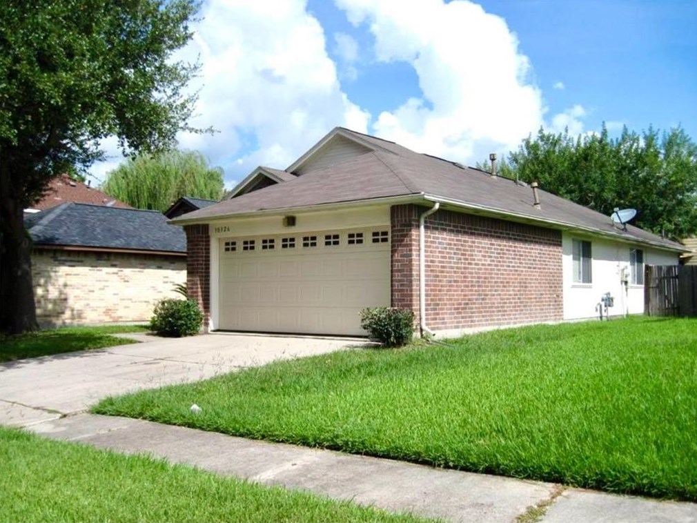 10326 Bushy Creek Dr, Houston, TX 77070