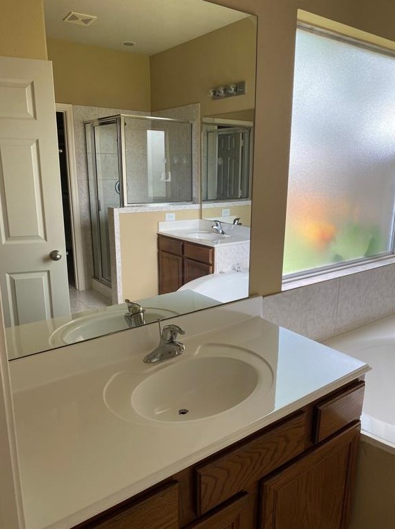 2818 Silver Charm, Houston TX  77014-1926 exterior