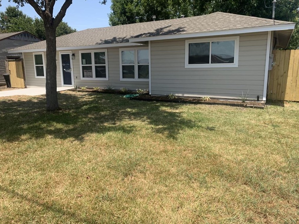 337 E 2nd St, Deer Park, TX 77536