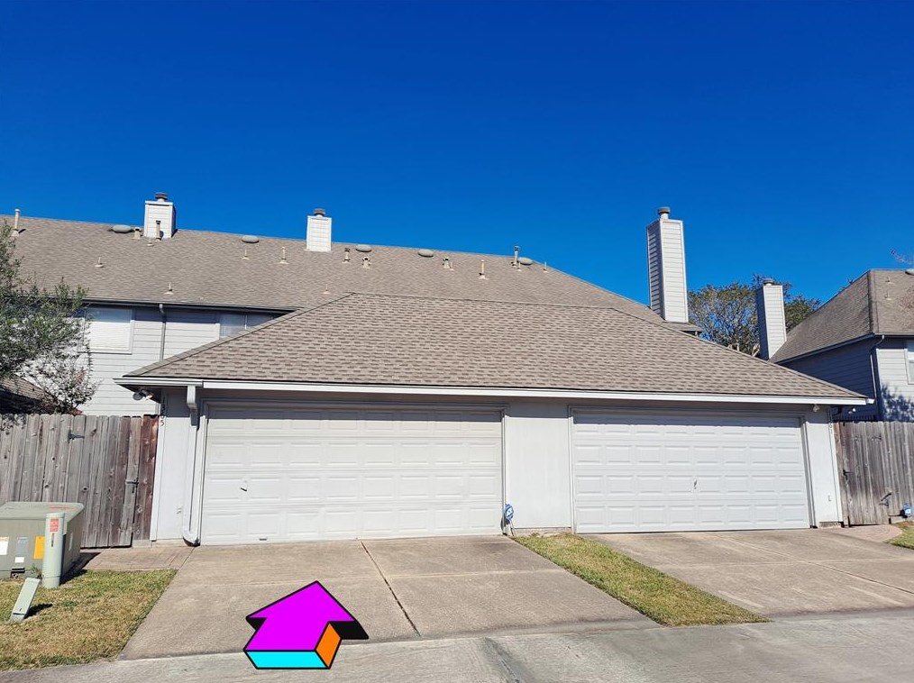 1365 El Camino Village Dr, Houston TX  77058-3083 exterior