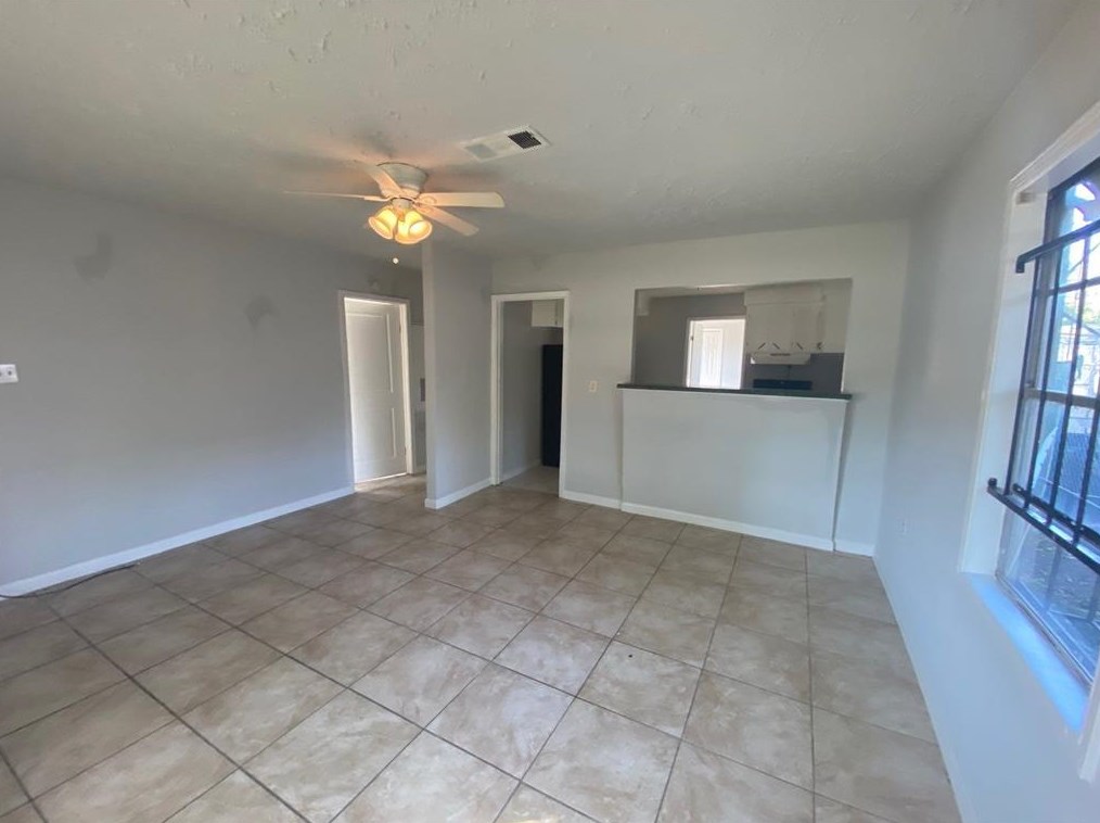8029 Penrod St, Houston, TX 77028
