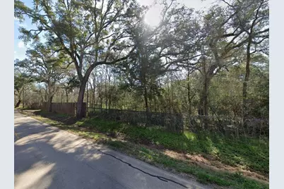 107 Forest Loop, Angleton, TX 77515 - Photo 4