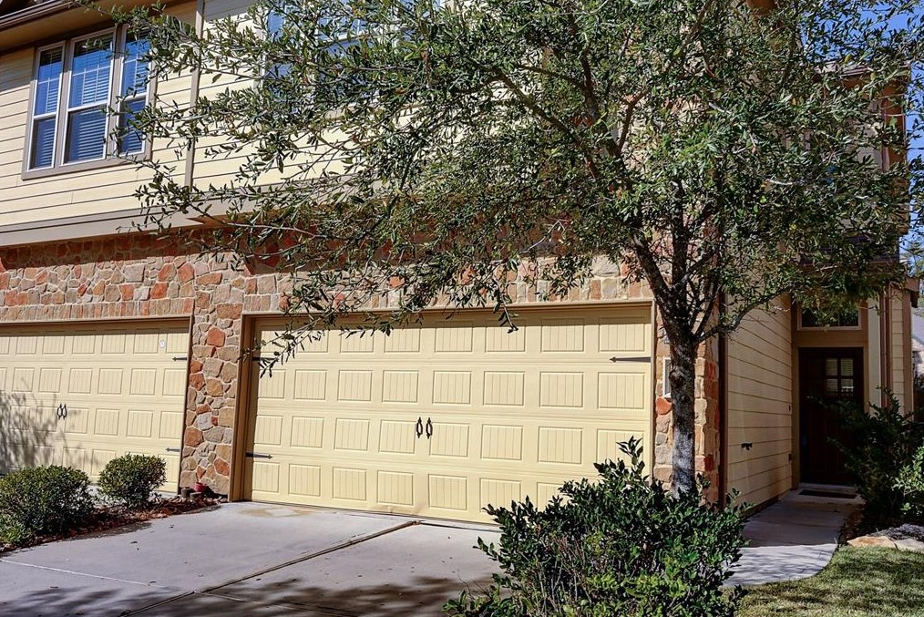 15 Cheswood Manor Ct, Spring TX  77382-5385 exterior