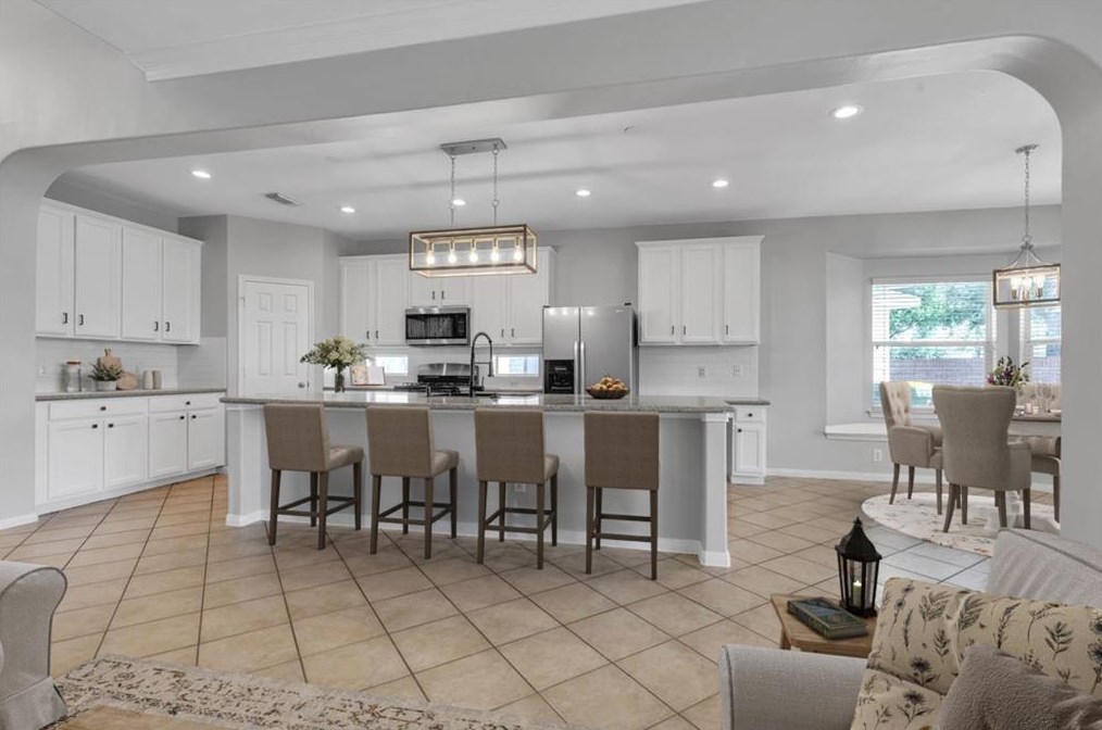 2525 Dry Bank Ln, Pearland TX  77584-2516 exterior