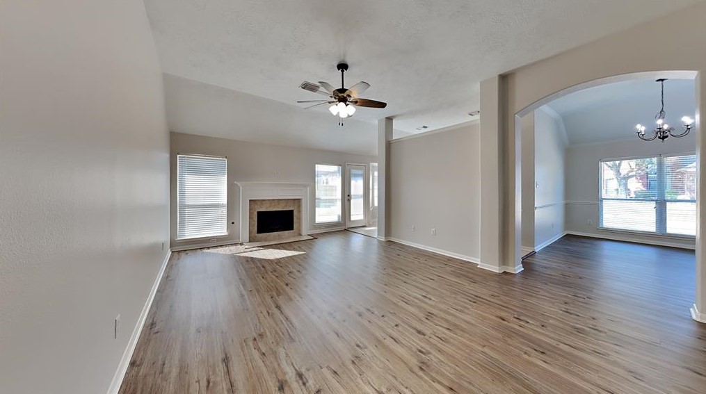3802 Maple Leaf Cir, Morgans Point, TX 77571