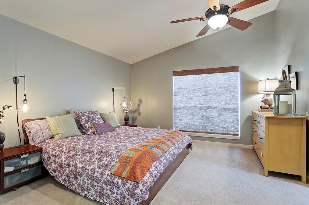 658 Lester St, Houston TX 77007-5223 exterior