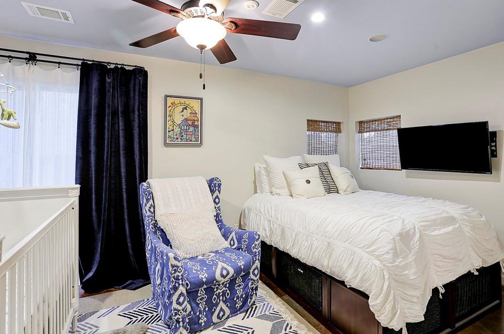 658 Lester St, Houston TX 77007-5223 exterior