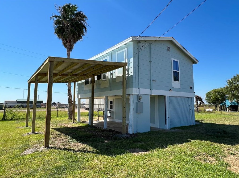 1106 Gulfview Ln, Jones Creek, TX 77541