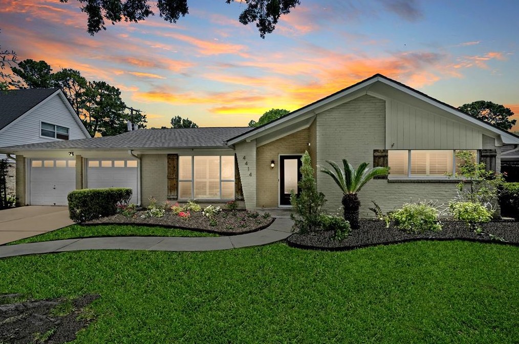 4414 Arnell Dr, Houston, TX 77018