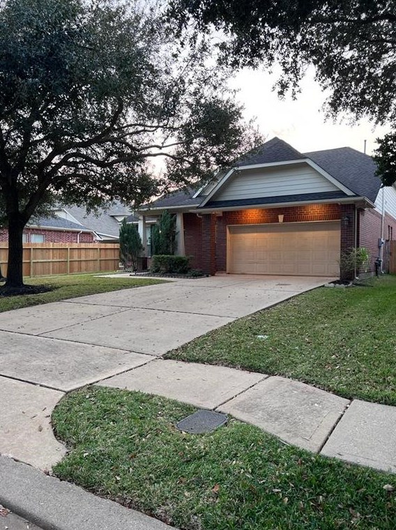 13018 Parkbrook Way Ln, Sugar Land, TX 77498