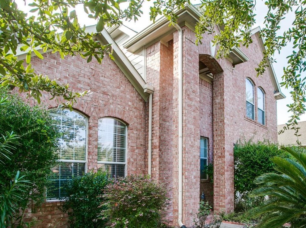2402 Appian Way, Pearland, TX 77584