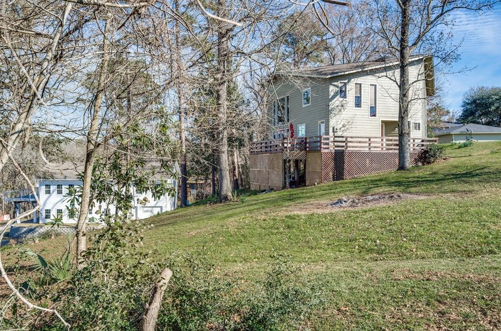200 Joanna Pine Ln, Livingston, TX 77351-7939