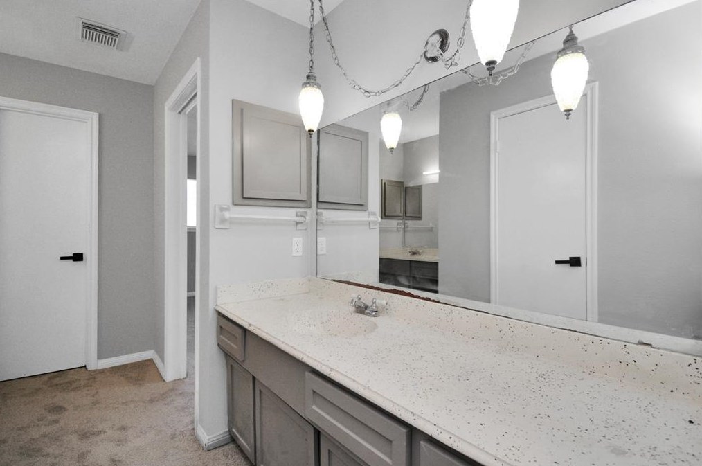 10519 Sagemeadow Ln, Houston TX  77089-3805 exterior