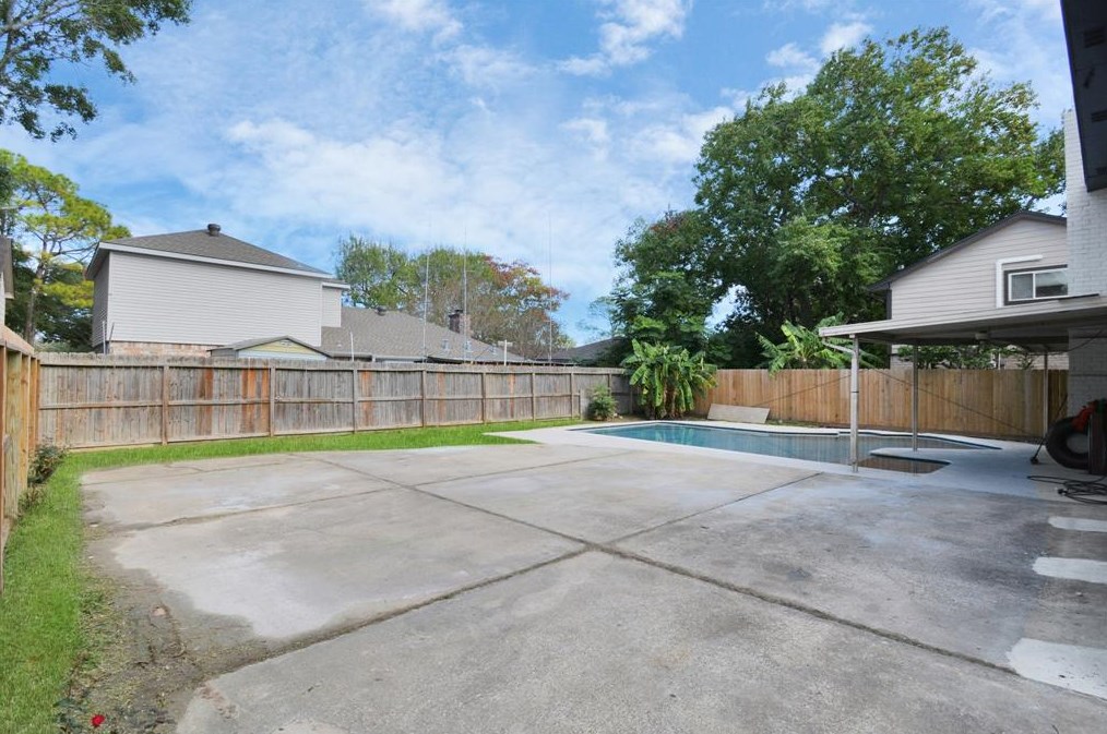 10519 Sagemeadow Ln, Houston TX  77089-3805 exterior