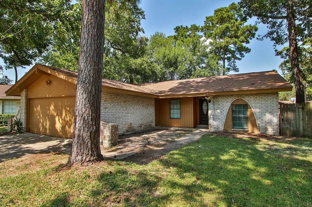 23122 Summergate Dr, Spring, TX 77373