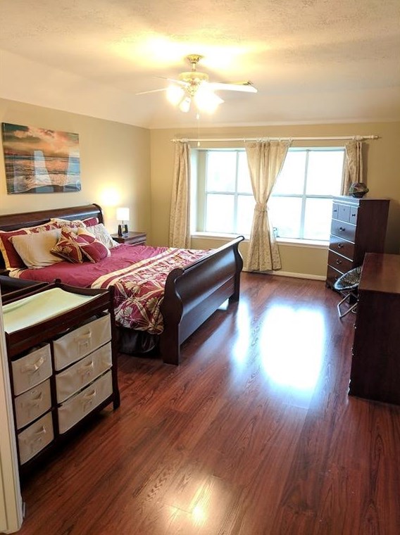 922 Tyler Run, Sugar Land TX  77479-5196 exterior