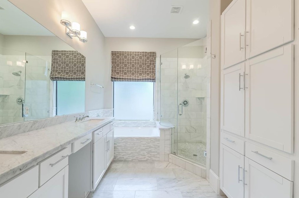 1511 Alexander St, Houston TX 77007-1422 exterior