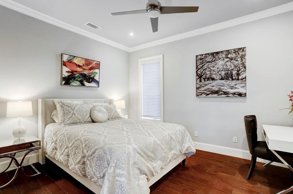 1205 W 16th St #3, Houston, TX 77008