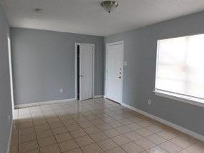2706 Francis St, Houston, TX 77004-3230