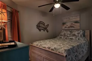 9520 Seawall Blvd, Galveston, TX 77554 - Photo 6