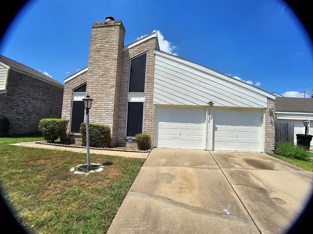 11010 Midhurst Dr, Houston, TX 77072