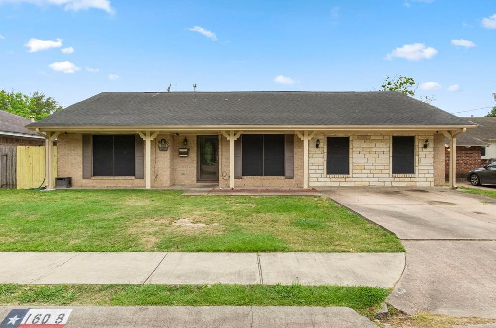 1608 Dabney Dr, Pasadena, TX 77502-5443