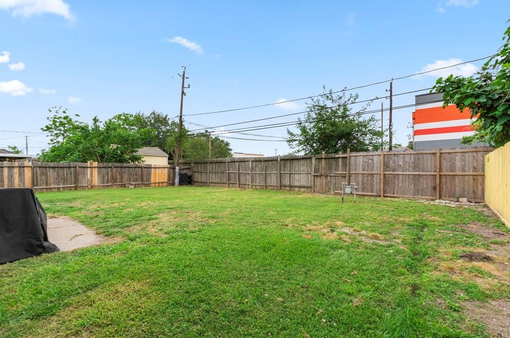 1608 Dabney Dr, Pasadena TX 77502-5448 exterior