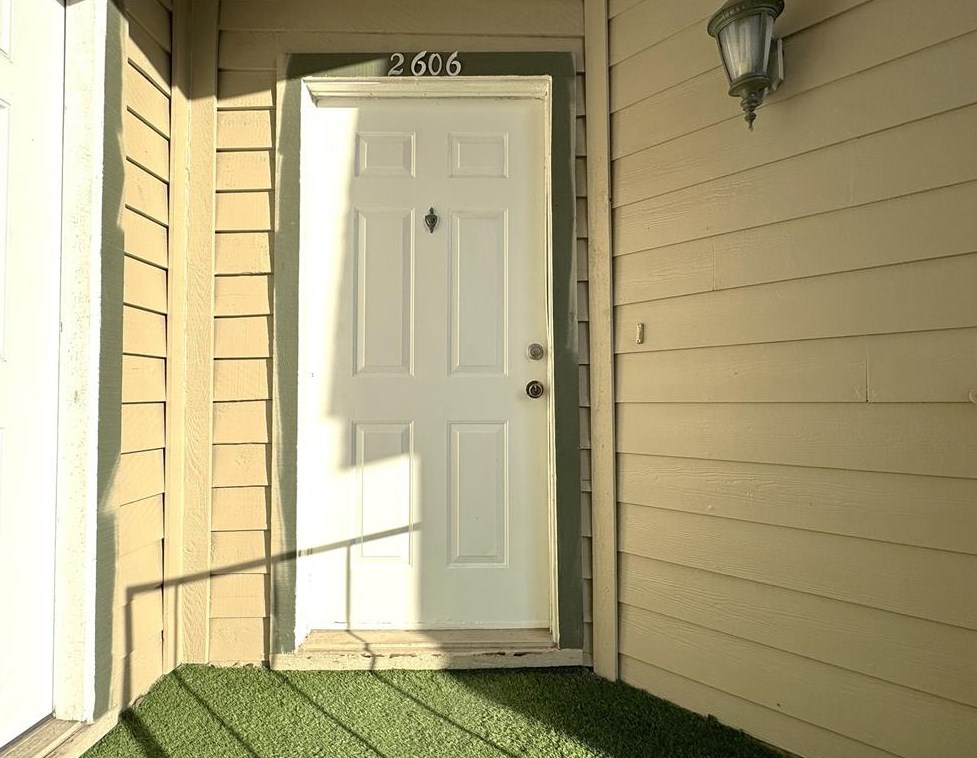 6500 Harbor Town Dr, Houston, TX 77036-4055