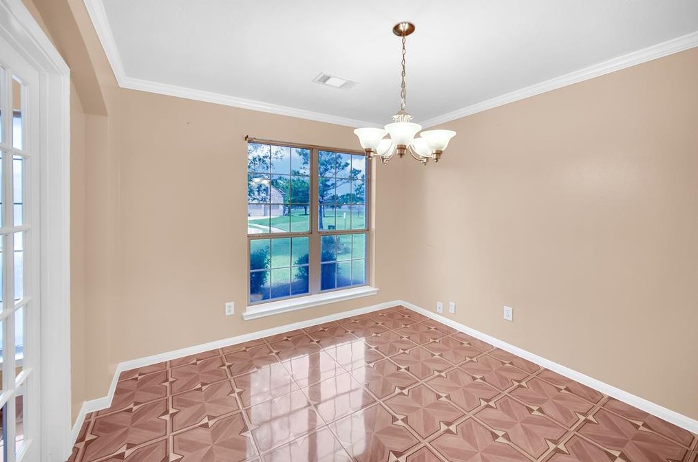 8207 Aliso Canyon Ln, Houston TX  77083-5086 exterior