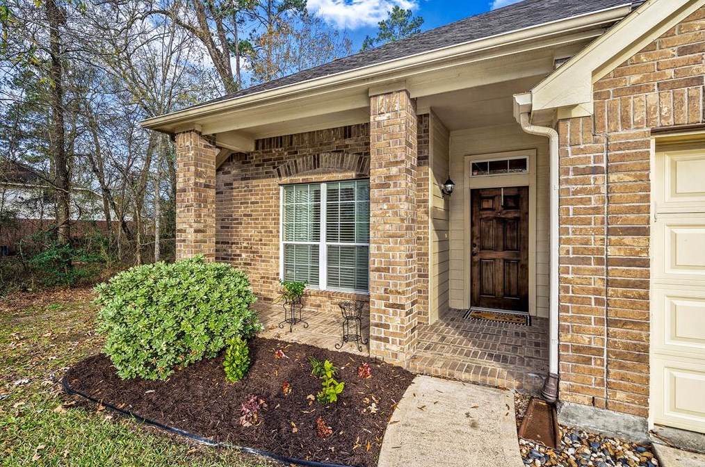 402 Harbor Mist Dr, Crosby, TX 77532-4548