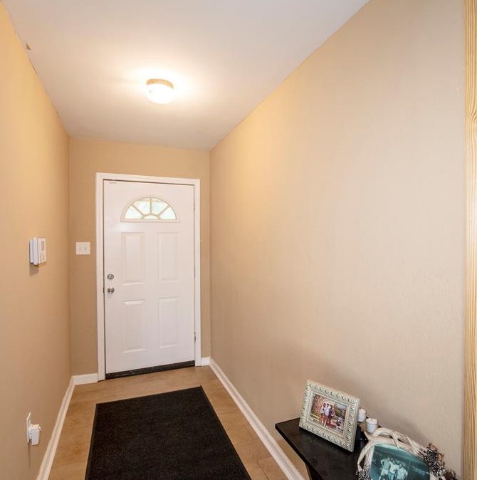 706 Autumnwood Dr, Houston, TX 77013-5604