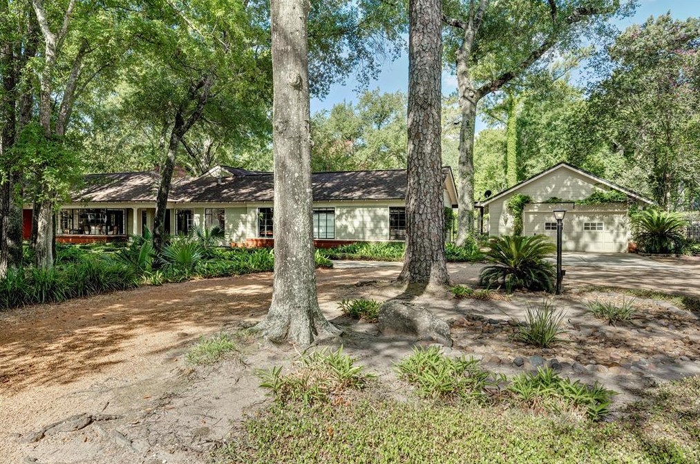11907 Stuckey Ln, Houston, TX 77024-5036
