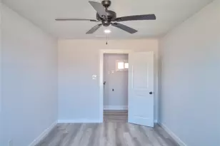 415 Perkins Ave, League City, TX 77573 - Photo 22