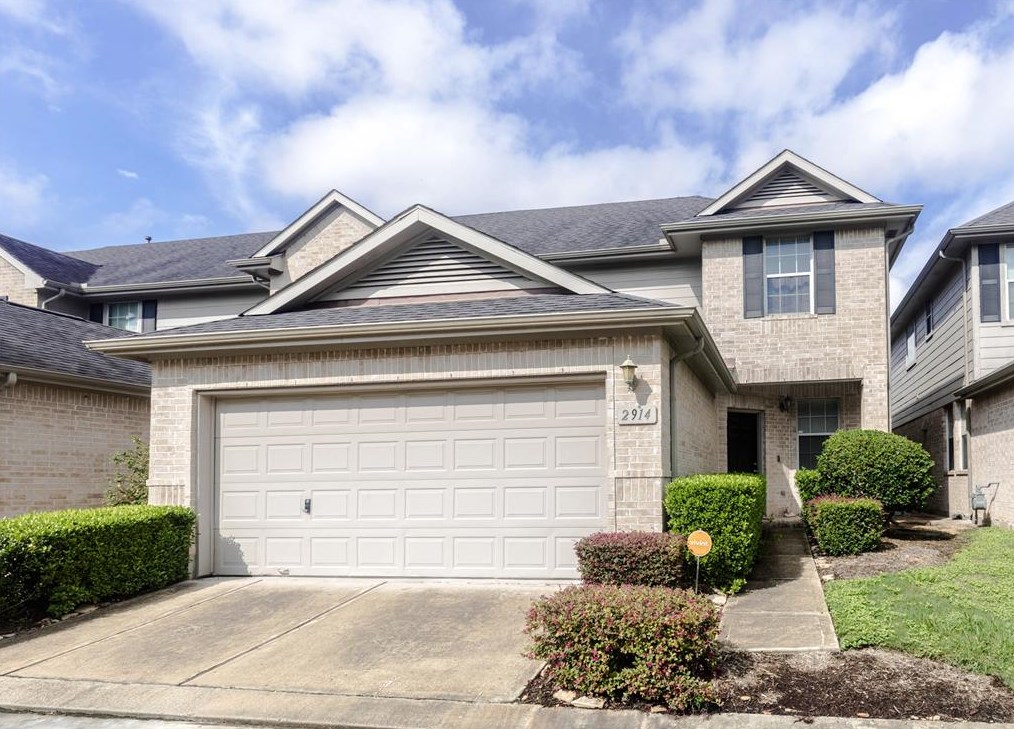 2914 Meadowglen Cv, Houston, TX 77082