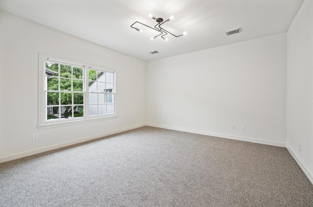 2709 Robinhood St, Houston TX  77005-2227 exterior