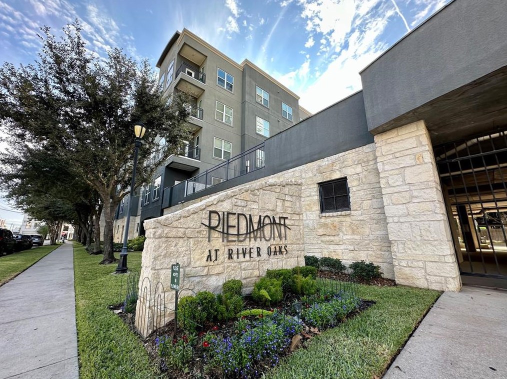 1010 Rosine St #24, Houston, TX 77019