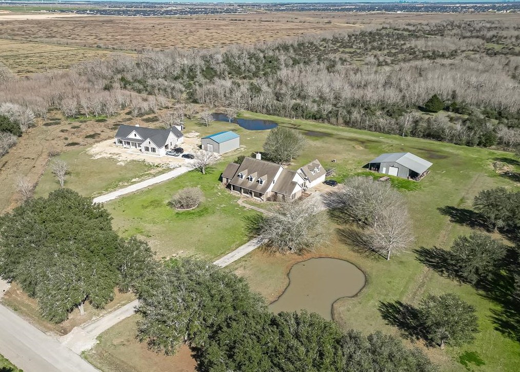 6303 Sprigg, Fulshear TX 77441-6305 exterior