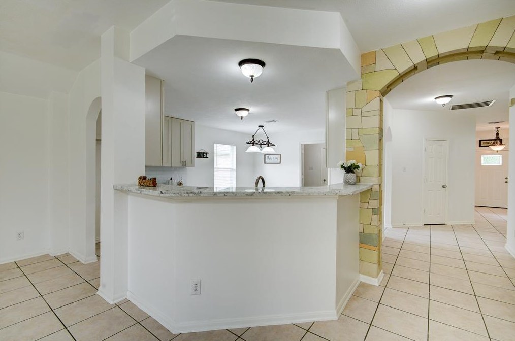 16110 Darwood Ct, Houston TX  77083-5064 exterior