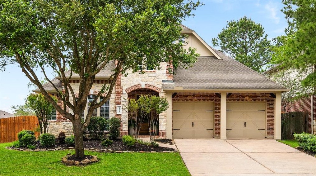 155 Sweet Leaf Grove Ln, Conroe, TX 77384-3756