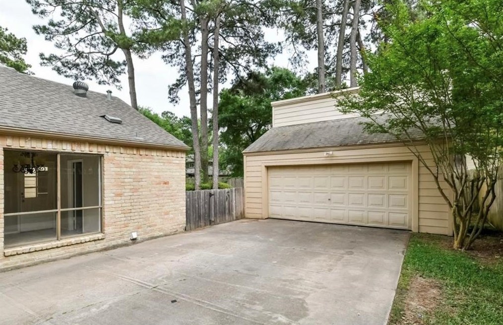17406 Spicewood Springs Ln, Spring TX  77379-4281 exterior