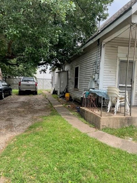 112 Nagle St, Houston, TX 77003-2338