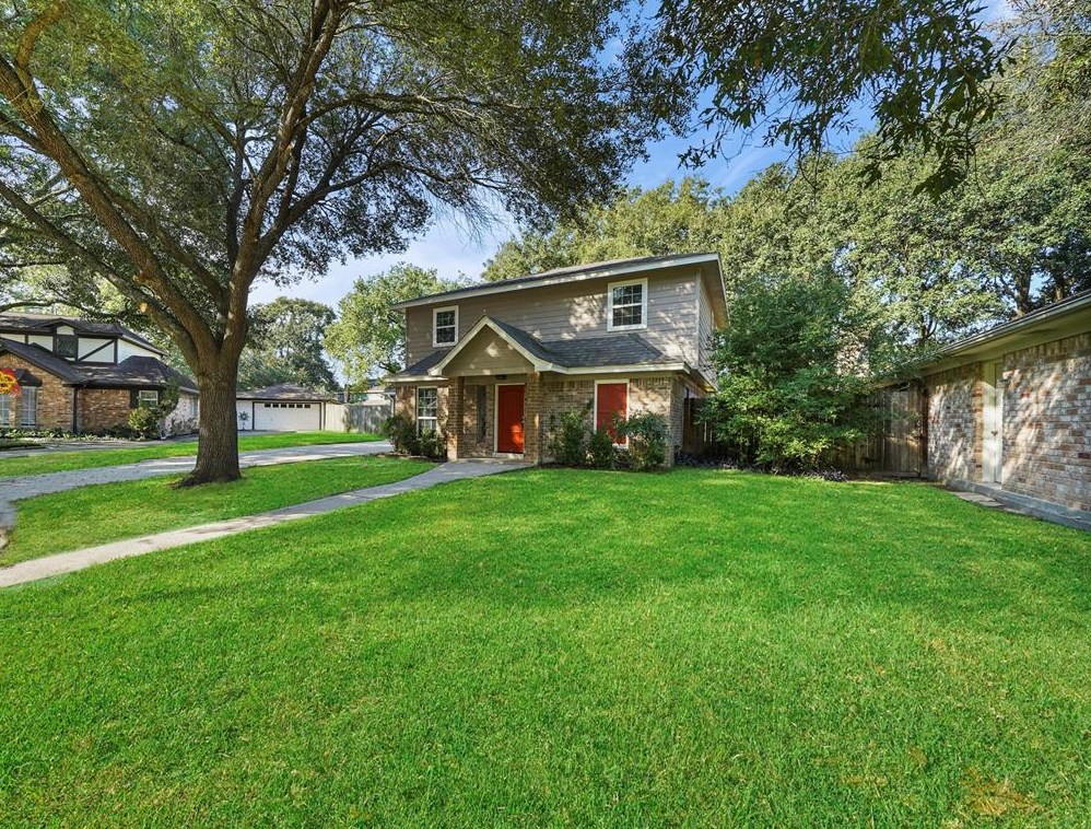 11611 Pecan Gap Dr, Houston, TX 77065-1028