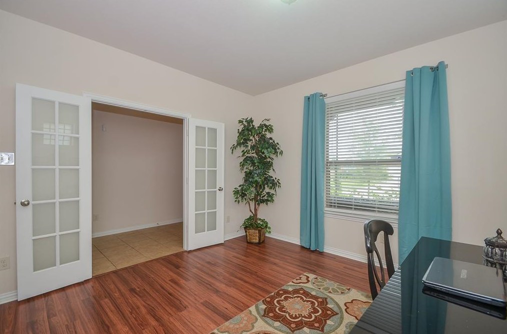 2318 Horned Owl Dr, Katy TX  77494-1932 exterior