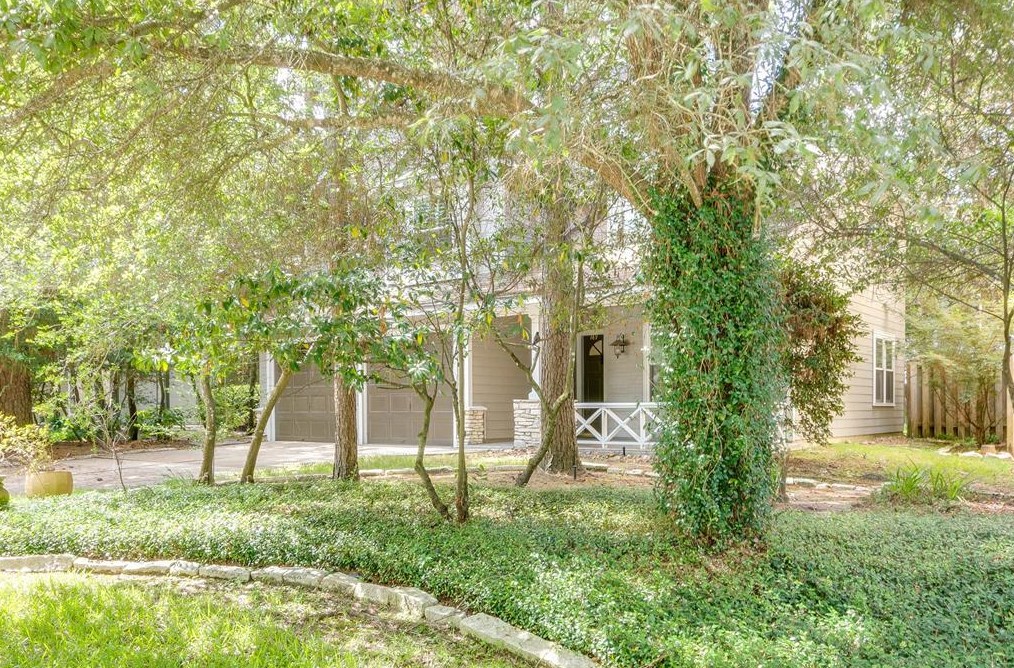 19 Gaslight Pl, Spring TX  77382-1400 exterior