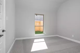 218 Wooded Rill Ct, Willis, TX 77318 - Photo 10