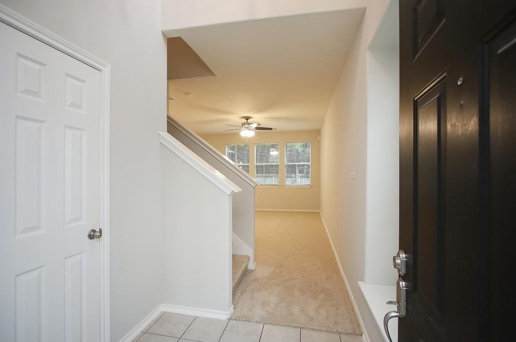 39 Ledgestone Pl, Spring TX  77382-1740 exterior