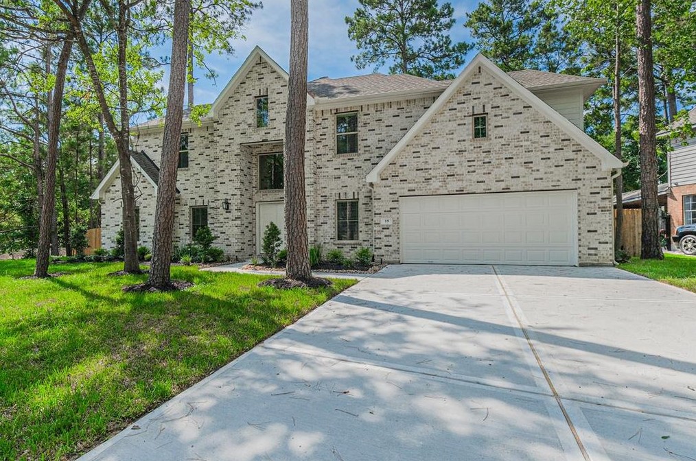 15 Lantana Trl, Spring, TX 77382-1052