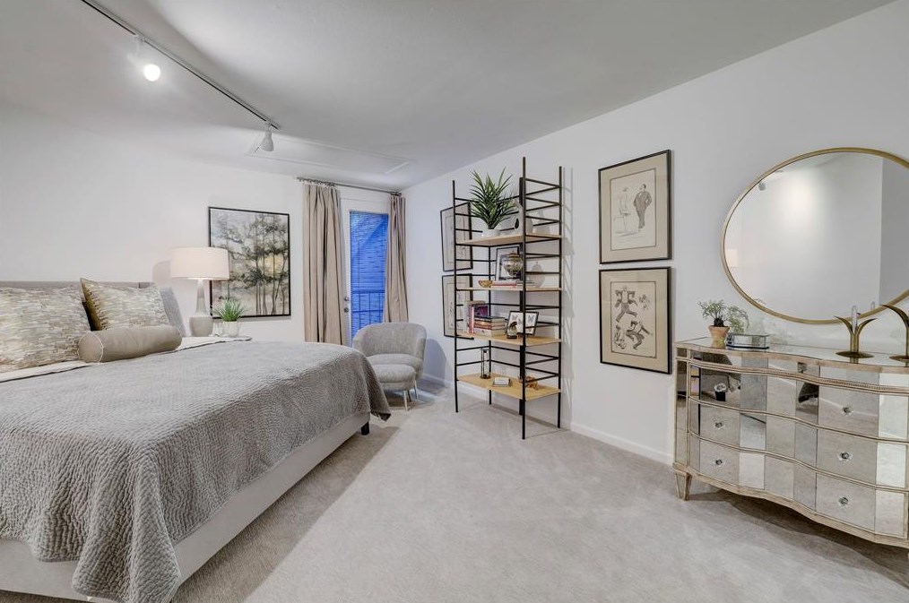 5005 Yoakum Blvd, Houston TX  77006-2721 exterior